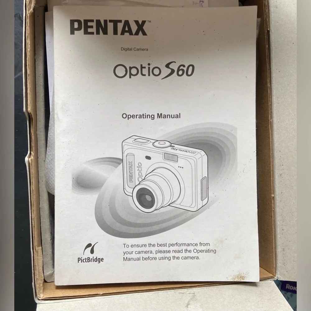 Pentax Optio S60 6MP Compact Digital Camera ＋ Accessory